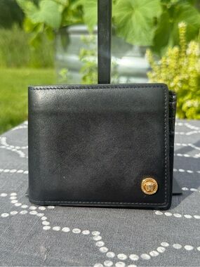 GUC Versace La Medusa Calf Leather Bifold Black Men's Wallet